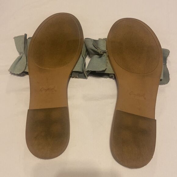 Qupid Denim Ruffle Sandals VGUC Size Women’s 8 - Picture 3 of 4